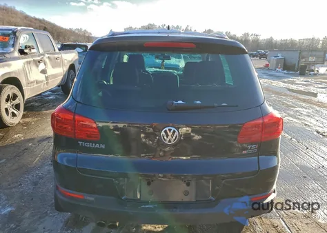 2017 Volkswagen Tiguan Wolfsburg z USA, uszkodzony, nr VIN WVGSV7AX2HW501104